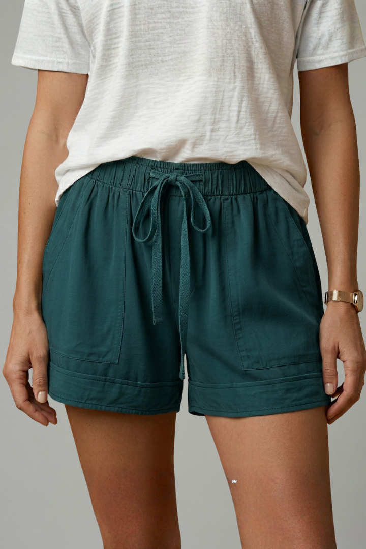 Luchtige short met koord